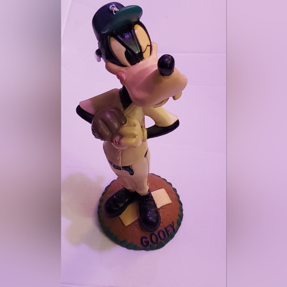Seattle Mariners Vintage Goofy Bobblehead. Bobble Dobble.
